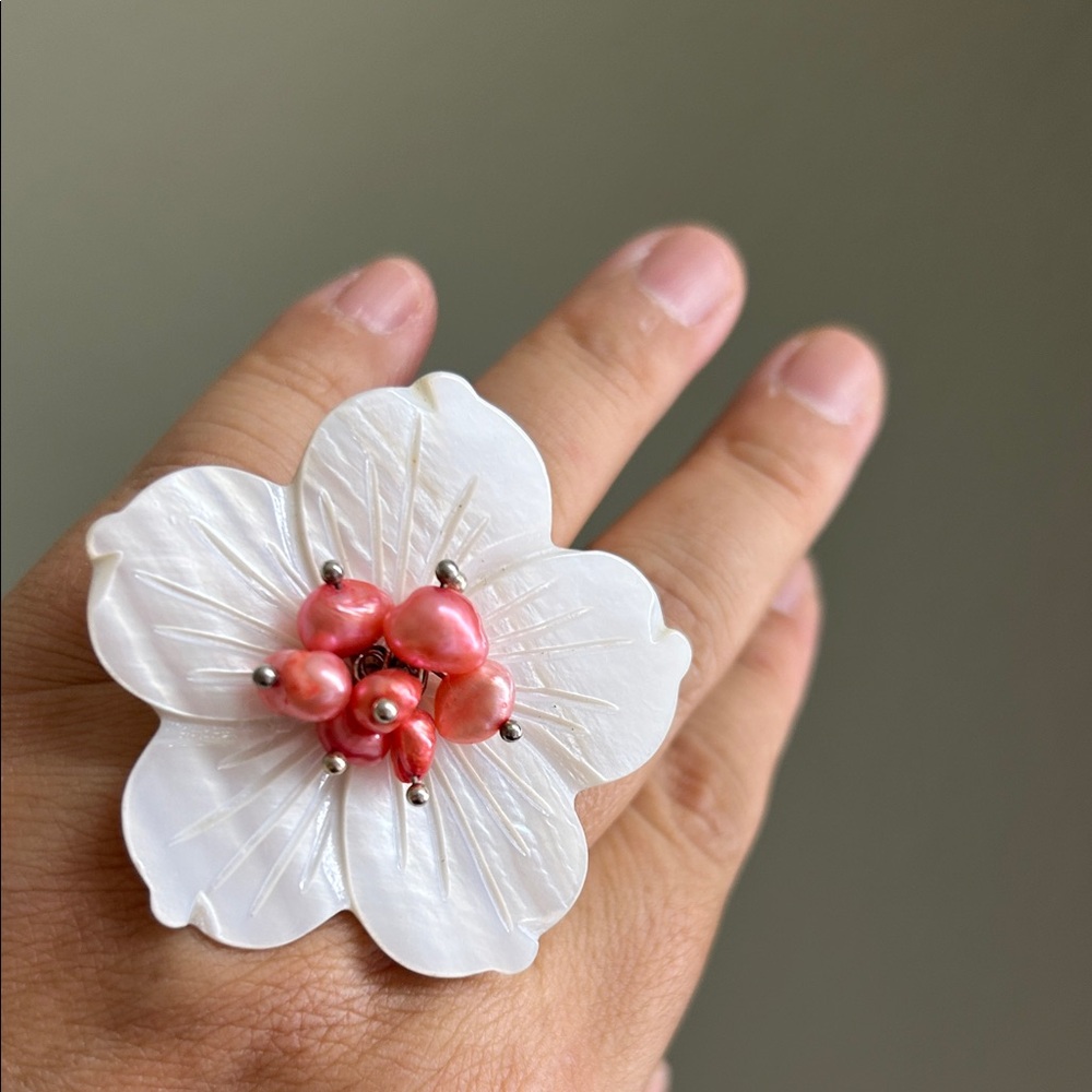 Handcrafted White Flower Mop Statement Ring With … - image 1